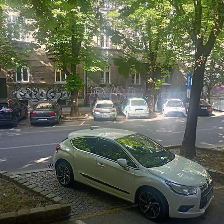Apartman Iris Zagrzeb Zewnętrze zdjęcie